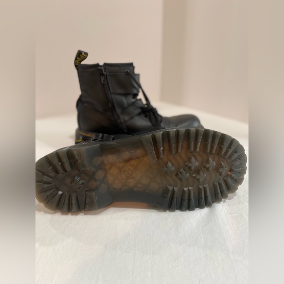 Doc Marten 1460 Buckley Boots - Picture 4 of 8